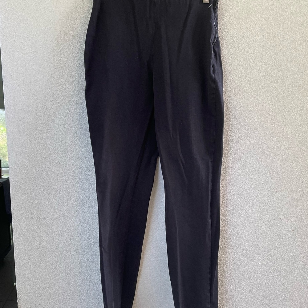 Everlane side zip stretch cotton pants in black - Picture 5 of 9